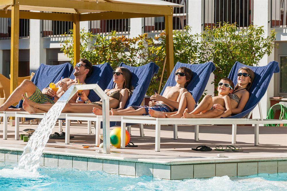 Club Hotel E Residence La Vela توربولي المظهر الخارجي الصورة